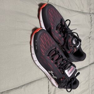 Men’s Under armor charged rogue size 13